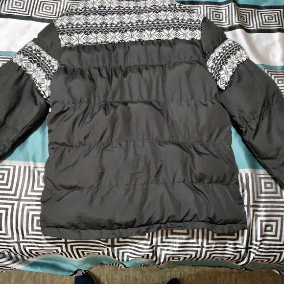 Large Black W/white pattern Brave soul Puff Jacket. - Picture 2 of 4